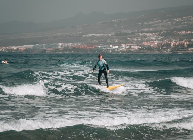 Quelles activités nautiques incontournables découvrir en France cet été?