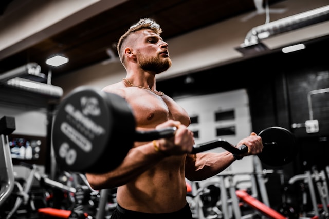 Guide pratique pour créer une routine d&rsquo;échauffement optimale avant vos séances de musculation